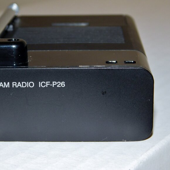 Sony FM/AM Portable Pocket Radio ICF-P26 Built-in-Speaker Tested & Working - Picture 8 of 9